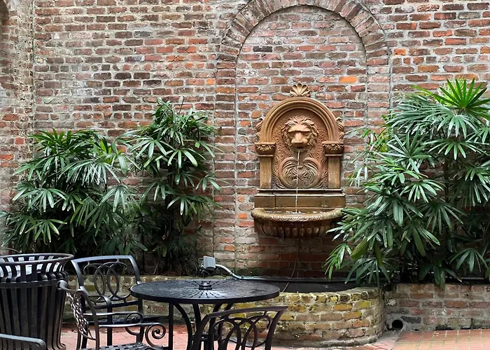 French Market Inn