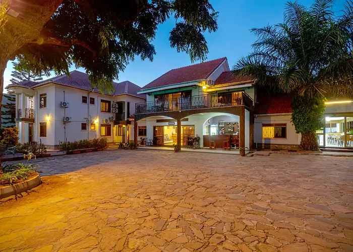 7 Days Motel Near UN Base