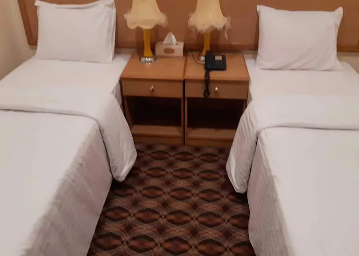Oyo 142 Al Sharqiya Sands Hotel