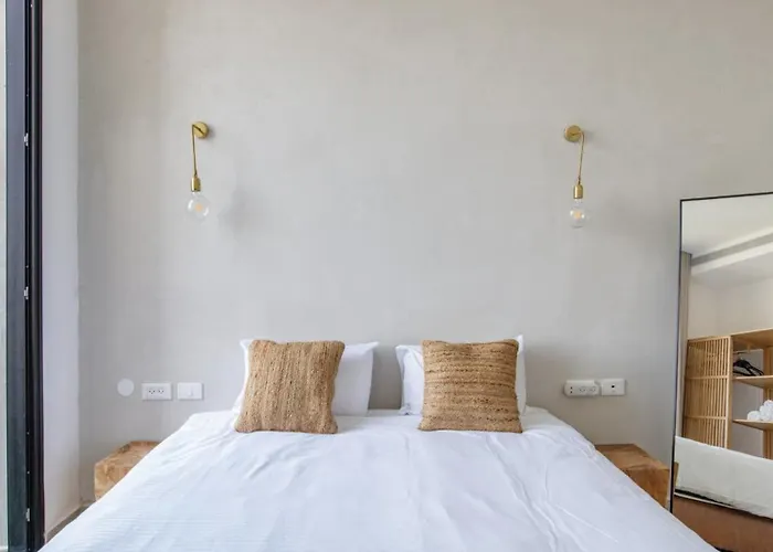 AYA Boutique Aparthotel