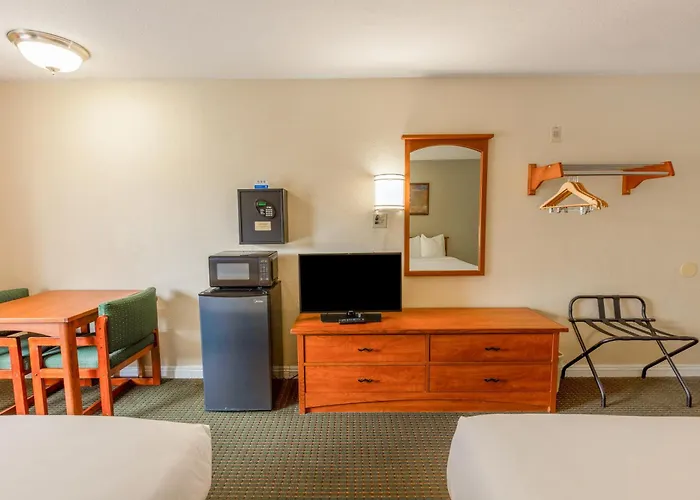 Hotel Avenida, San Clemente Beach