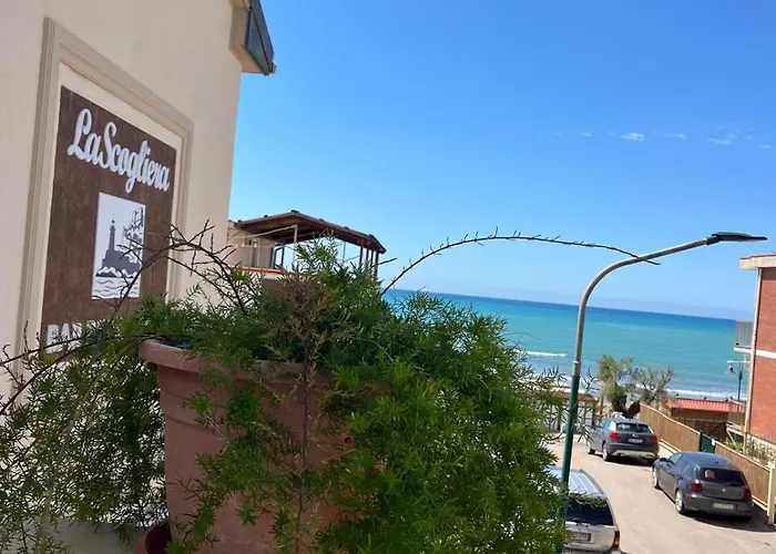 Hotel La Scogliera