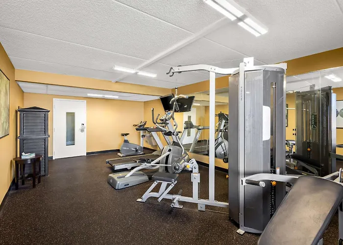 Best Western Luxbury Inn Fort Wayne