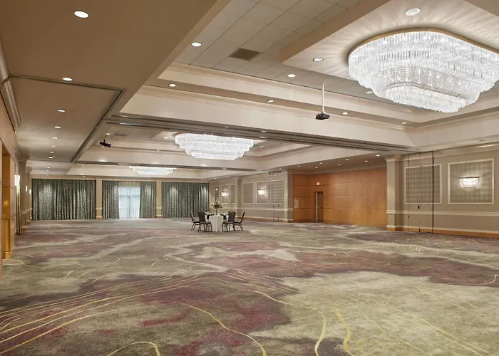 Doubletree By Hilton Akron Fairlawn