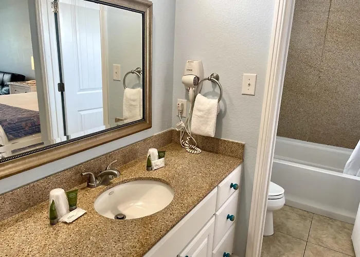 Beachgate Condo Suites And Hotel 437