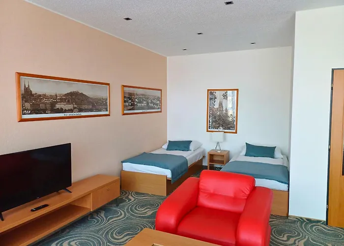 Avanti Hotel