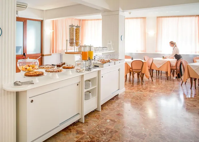 Hotel Tritone