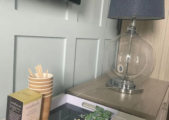 Crockets Hotel