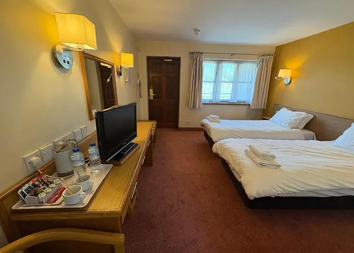 Tollgate Hotel & Leisure
