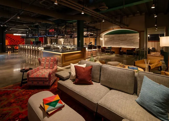 Moxy Cincinnati Downtown