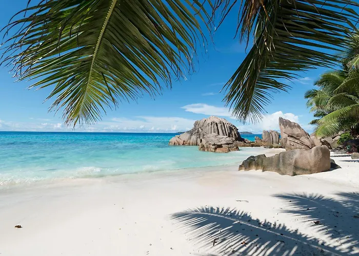 Le Nautique Waterfront Hotel La Digue