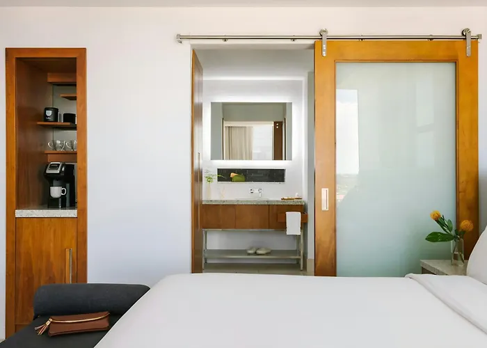 The Circ Hotel Hollywood, Sonder By Marriott Bonvoy