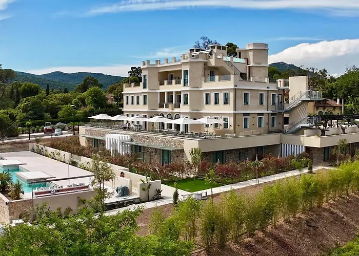 Chateau Rose Golfe De Saint Tropez