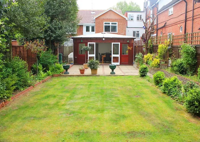 Gidea Park Hotel