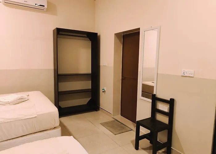 Royal Point Arugambay