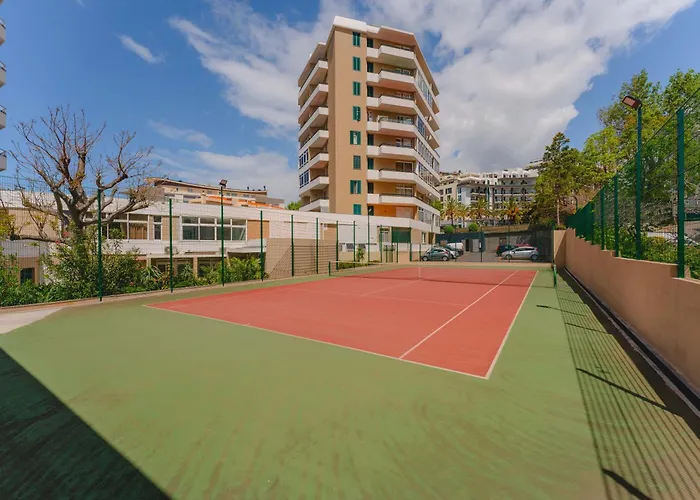 Duas Torres Hotel