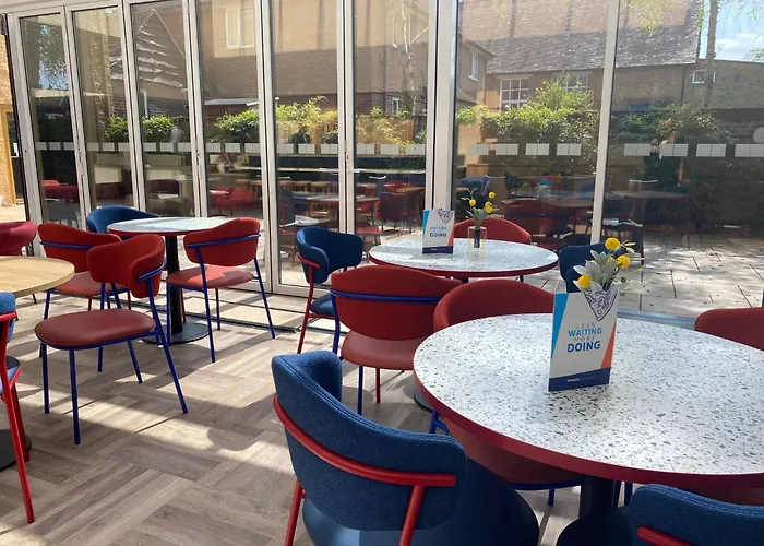 Holiday Inn Express Windsor By Ihg