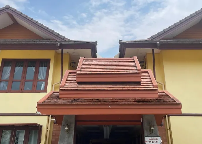 Yellow Tique Hotel