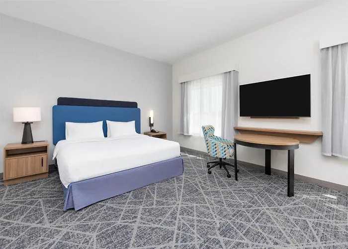 Hampton Inn & Suites By Hilton Little Rock Airport