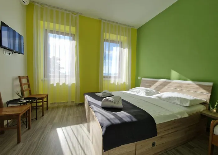 FIORE Seaview Rooms - Premium Location