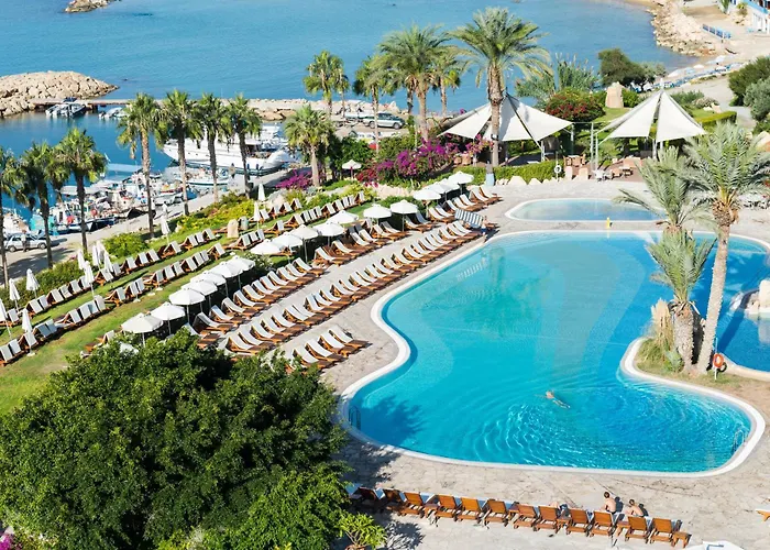 Coral Beach Hotel&Resort Cyprus