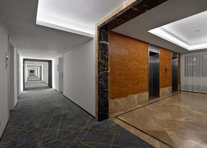 Home Inn Paibaiyun Hotel Chengdu Tianyu Road Subway Station Branch