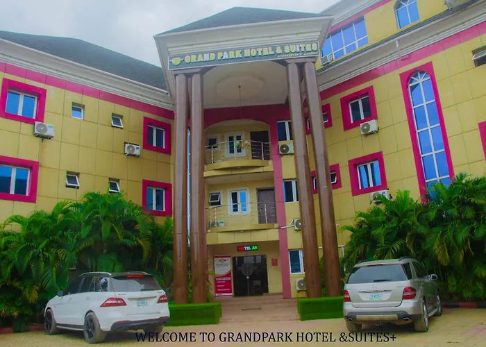 GRAND PARK HOTEL AND SUITEs