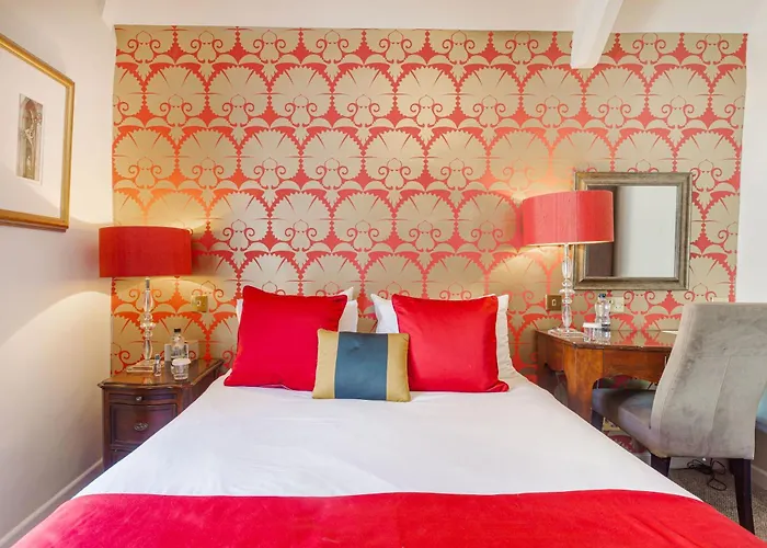 The Swan Hotel, Wells, Somerset - The Coaching Inn Group