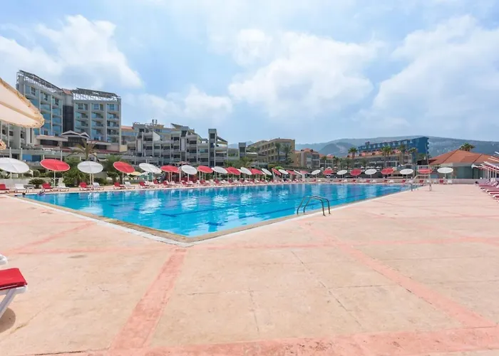 Aqualand Hotel & Resort