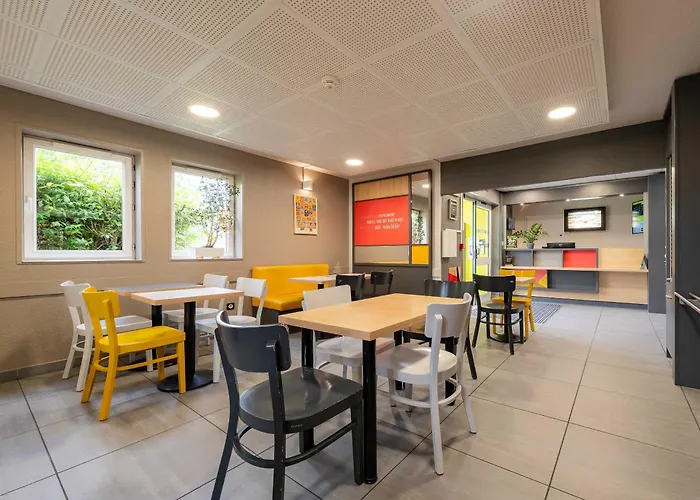B&B Hotel Calais Centre St Pierre