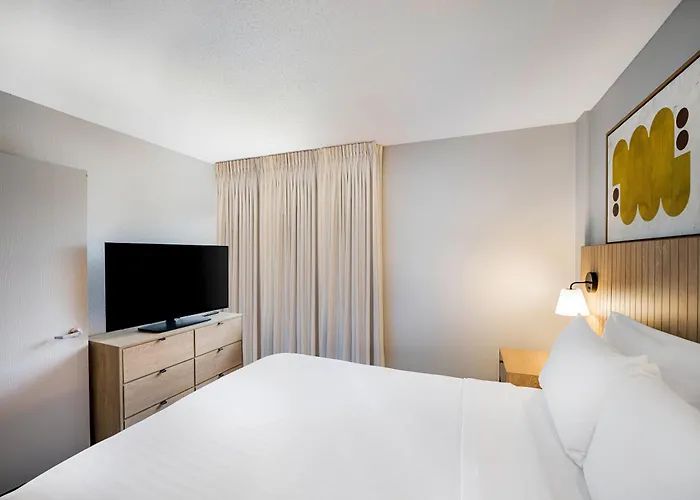Sonesta Simply Suites Birmingham Hoover