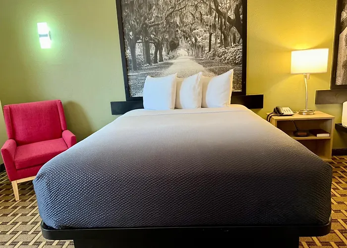 Super 8 By Wyndham Ft. Oglethorpe Ga/Chatt Tn Area