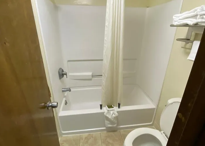 Havelock Inn & Suites