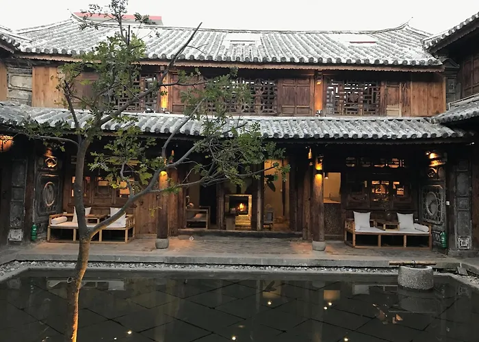 Dali Xizhou Jiakedi 大理喜洲甲科第古宅文化民宿