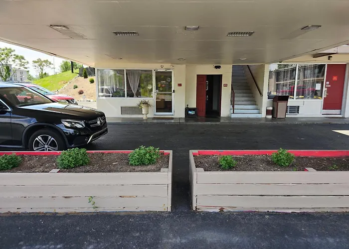The Edyn Motel