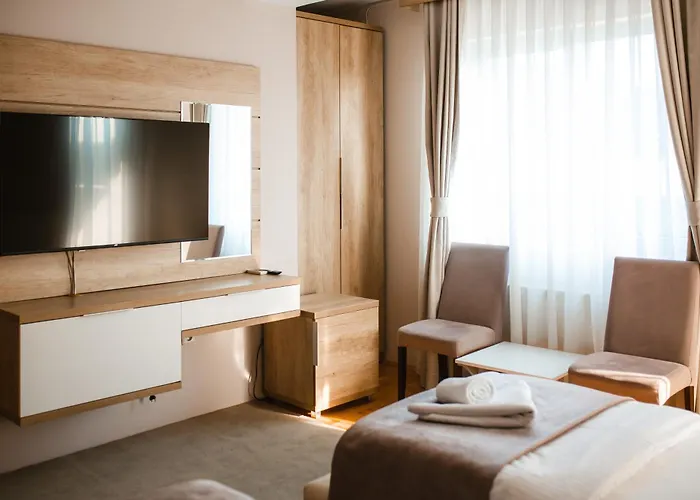 Garni Uni Elita Lux Hotel