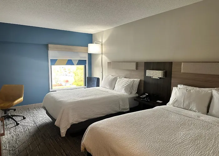 Holiday Inn Express Hotel & Suites West Chester By Ihg