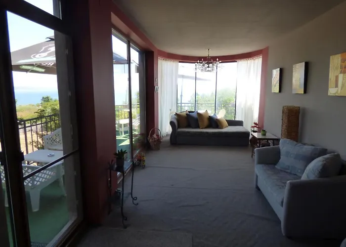 Sea View Family Hotel