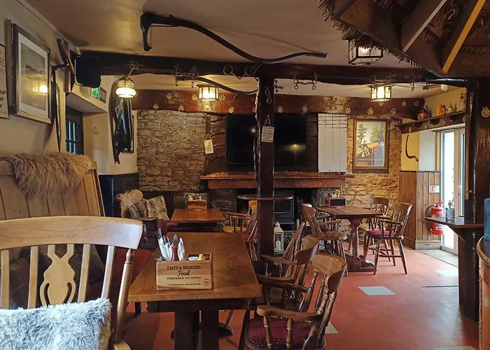 The Greyhound Inn And Hotel