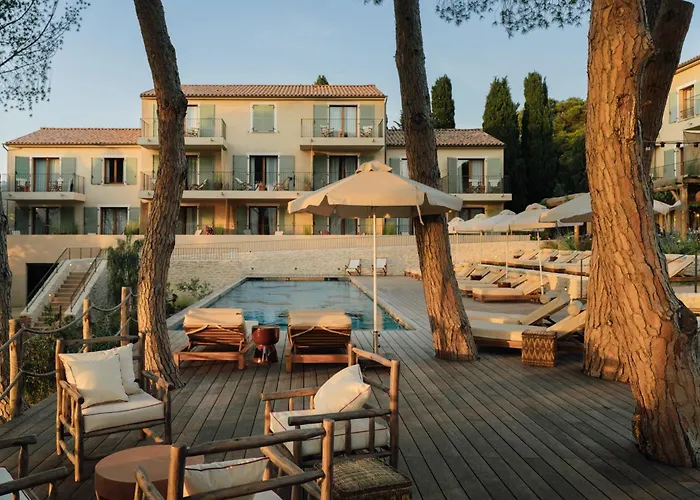 Boutique Hotel Responsable Et Restaurant Basgi Basgi