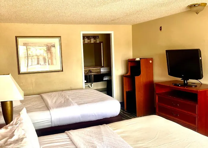 Stay-Well Inn - Monroe