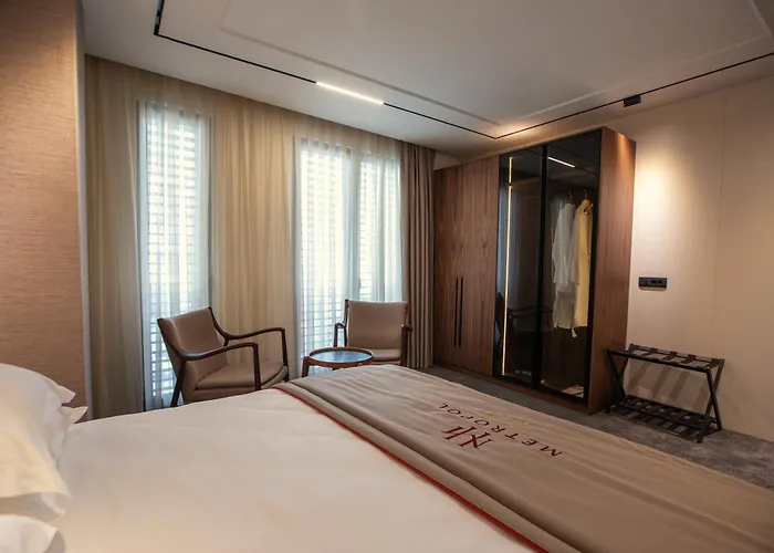 Metropol Hotel