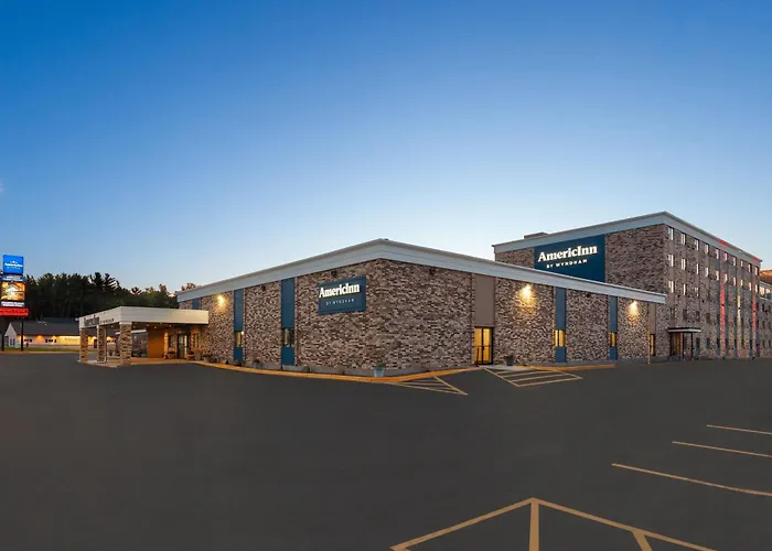 Americinn & Suites By Wyndham Baraboo Event Center