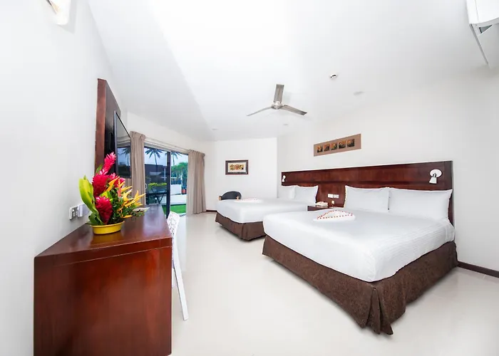 Tanoa Waterfront Hotel