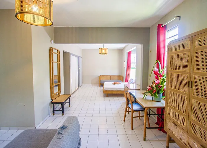 Residence Le Vallon Guadeloupe Parc Piscine Appartements & Studios