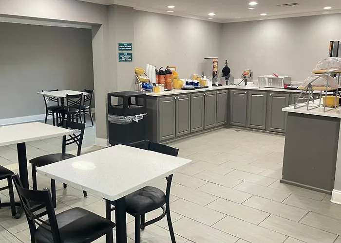 Homegate Inn And Suites