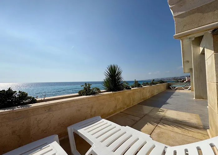 Halat Sailing Club Guest House