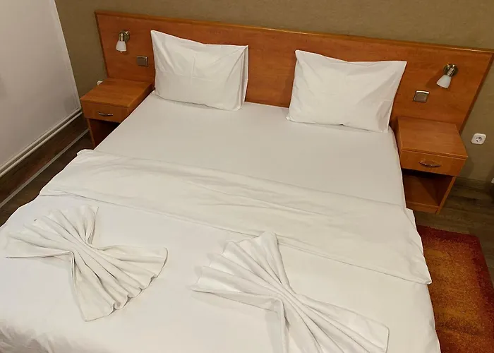 Easy Star Hotel