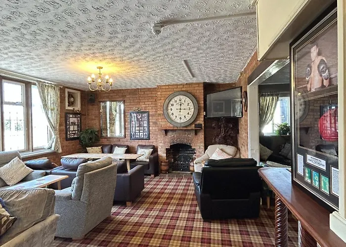 Halfway House Inn Country Lodge