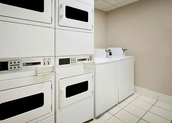 Towneplace Suites By Marriott Mississauga-Airport Corporate Centre